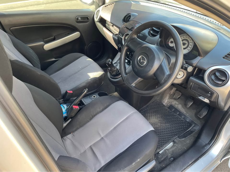 2008 Mazda 2 km Manual