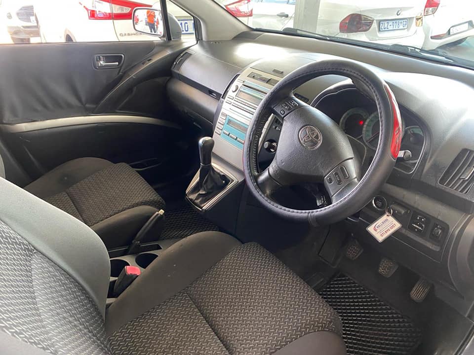 2007 TOYOTA VERSO 1.6 7 SEATER MANUAL