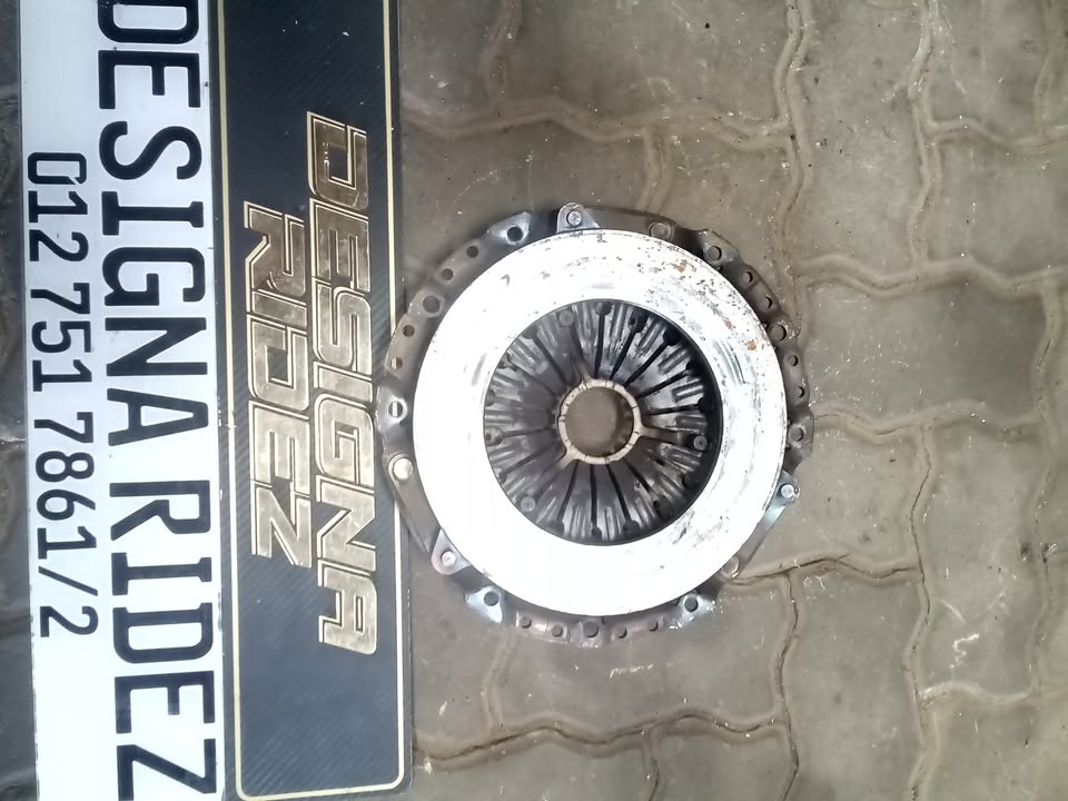 BMW F30 320D PRESSURE PLATE - Private Seller BMW F30 320D PRESSURE PLATE - Private Seller