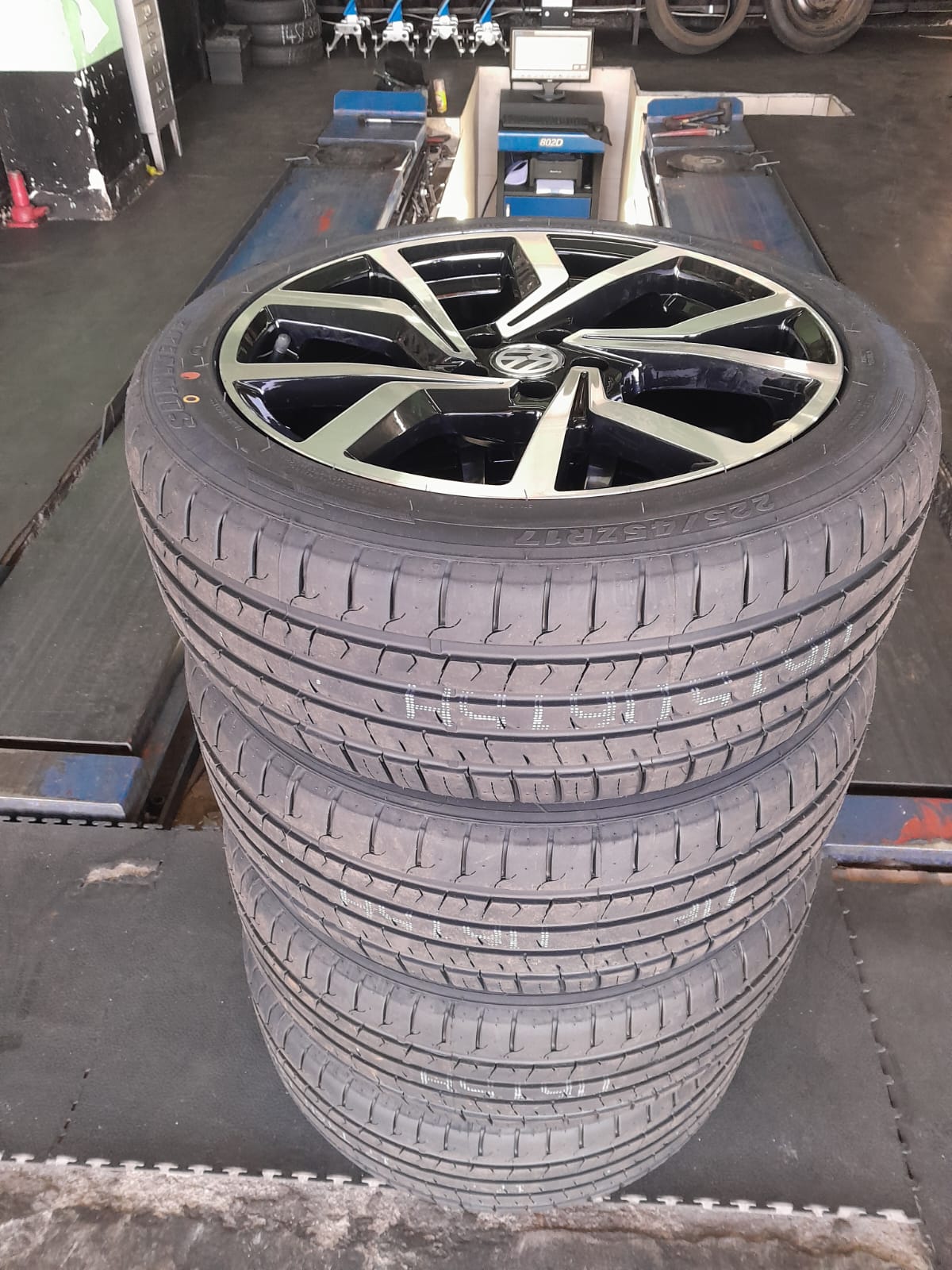 Brand new 17inch polo rims and tyres
