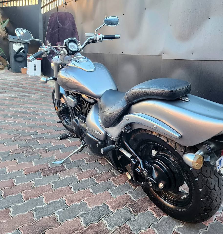 SUZUKI VZ 800 CC BOULVARD M50 (BEAUTIFUL CONDITION) - Private Seller SUZUKI VZ 800 CC BOULVARD M50 (BEAUTIFUL CONDITION) - Private Seller