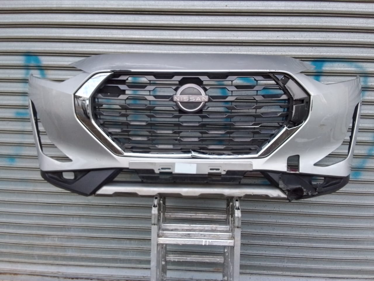 2022-2024 NISSAN MAGNITE FRONT BUMPER WITH GRILLE
