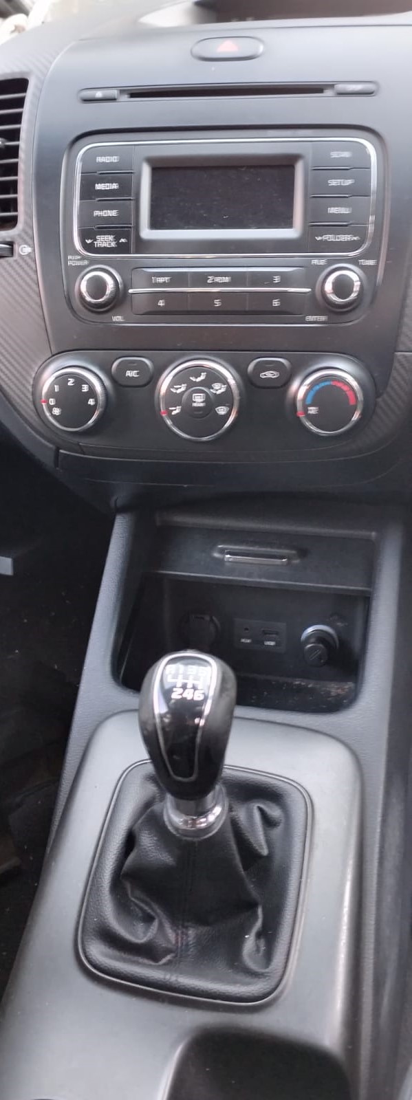 KIA CERATO 2014 STRIPPING FOR SPARES