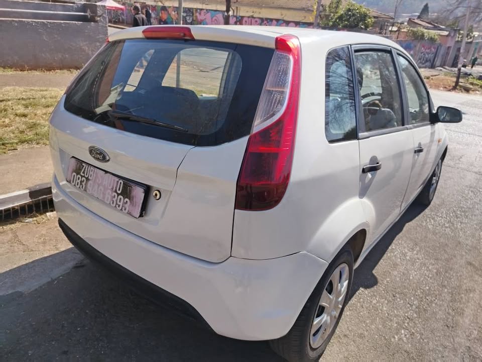 Ford figo 1.4  2011