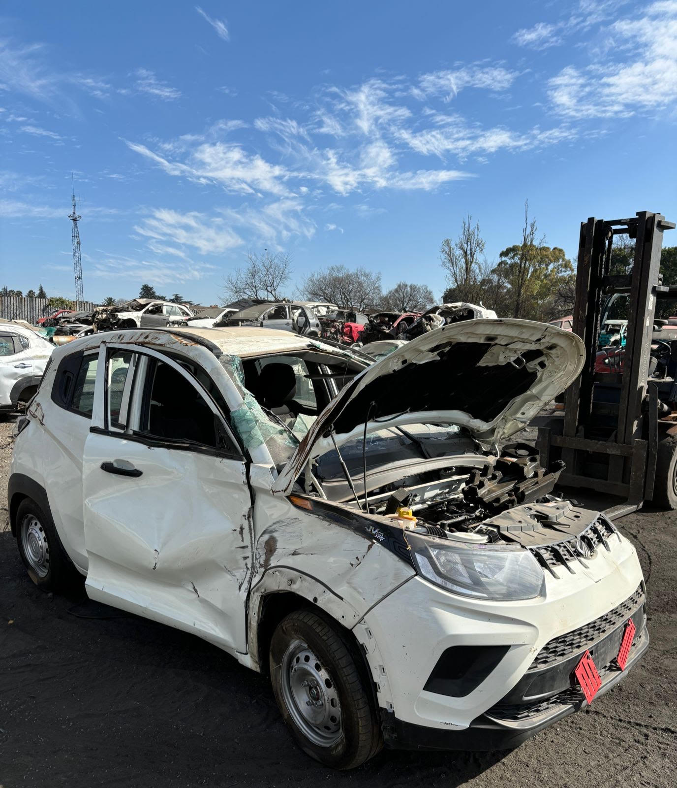 Mahindra KUV 1.2lt Petrol 2019 spares - Private Seller Mahindra KUV 1.2lt Petrol 2019 spares - Private Seller