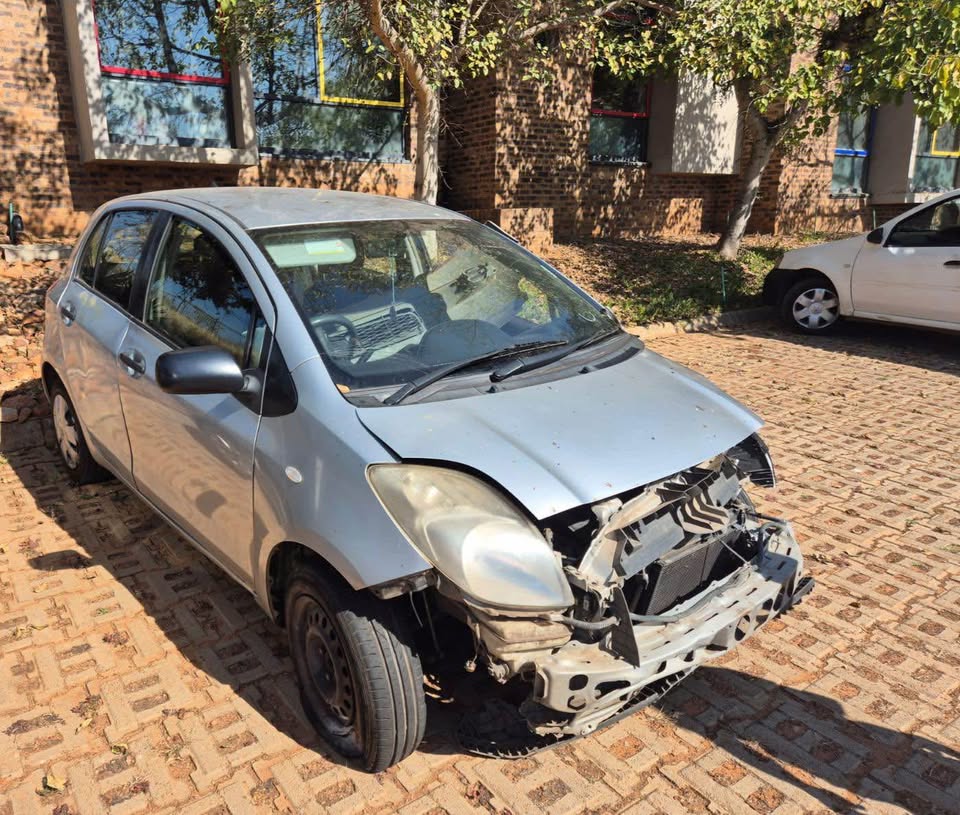 Toyota Yaris 2010 1.3 2nz stripping for spares - Private Seller Toyota Yaris 2010 1.3 2nz stripping for spares - Private Seller