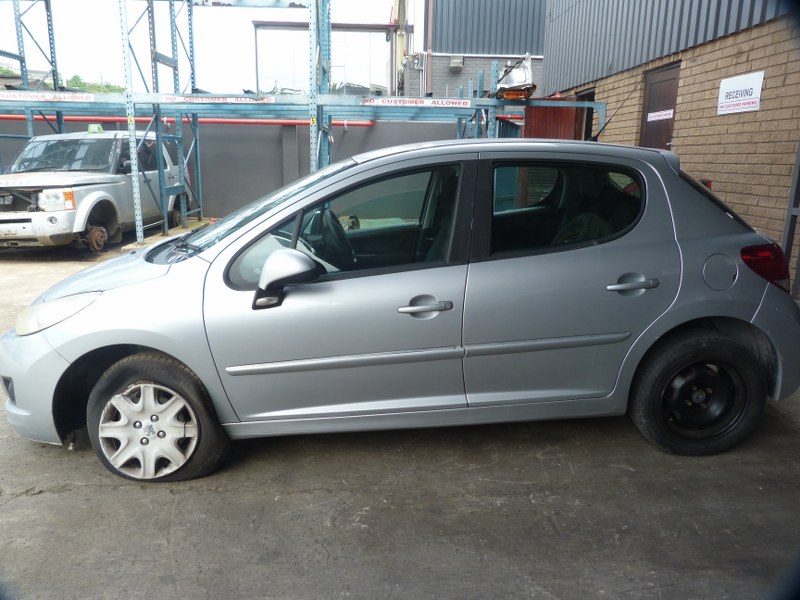 Peugeot 207 1.4 Popart Manual Silver - 2011 STRIPPING FOR SPARES - Private Seller