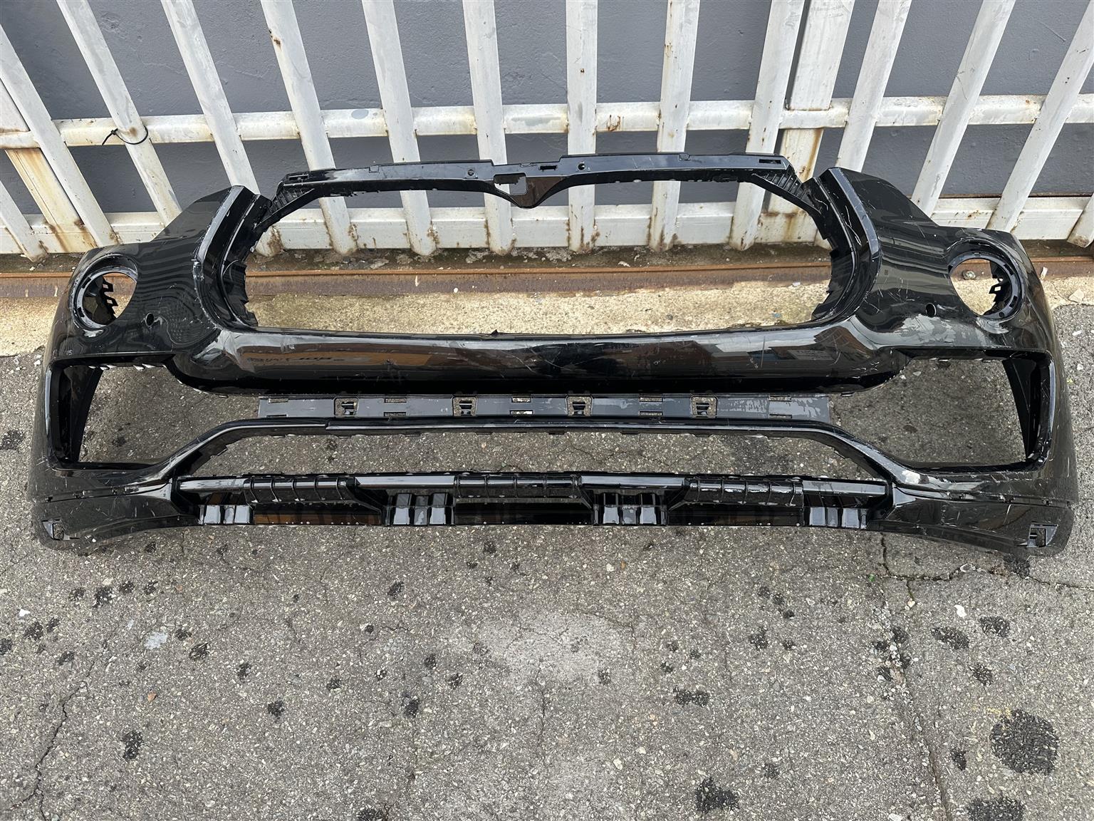2017 Maserati Levante Front Bumper - Private Seller 2017 Maserati Levante Front Bumper - Private Seller