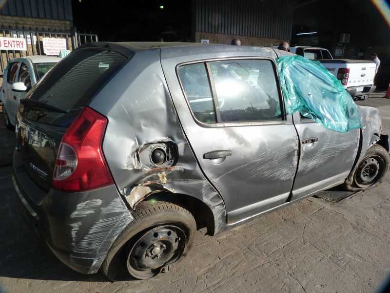 Renault Sandero 1.6 Expression Manual Black - 2009 STRIPPING FOR SPARES - Private Seller