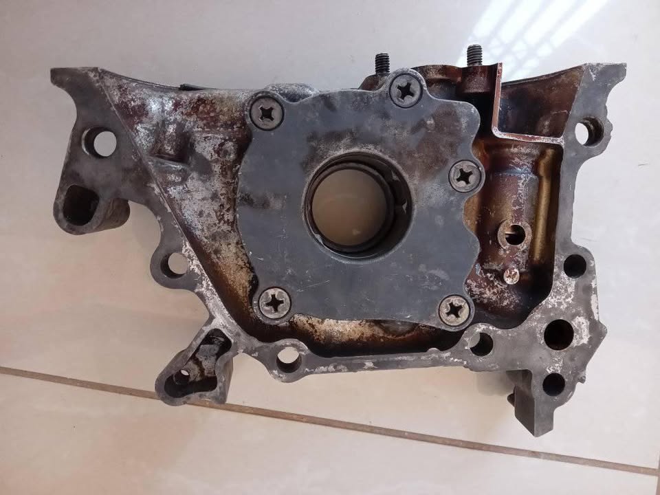 Toyota Corolla 20Valve Oil Pump - Private Seller