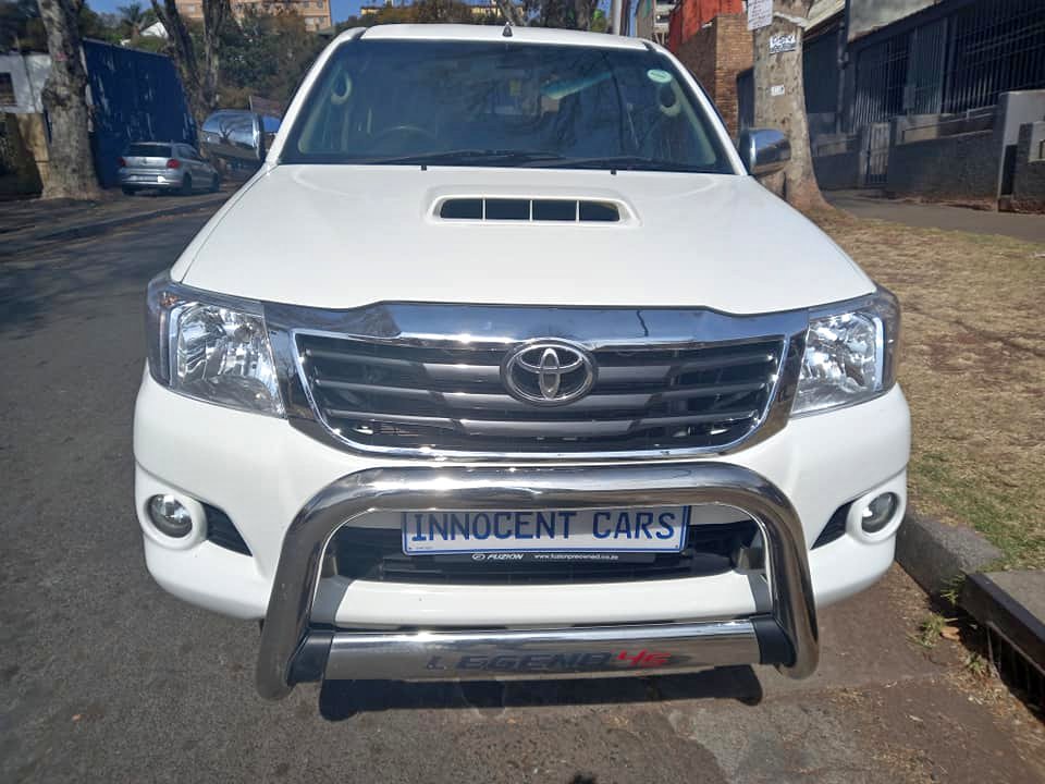 2015 TOYOTA HILUX 2.5 D4D DIESEL, LEGEND 45, DOUBLE CAB, MANUAL, WHITE COLOR, 110000KM