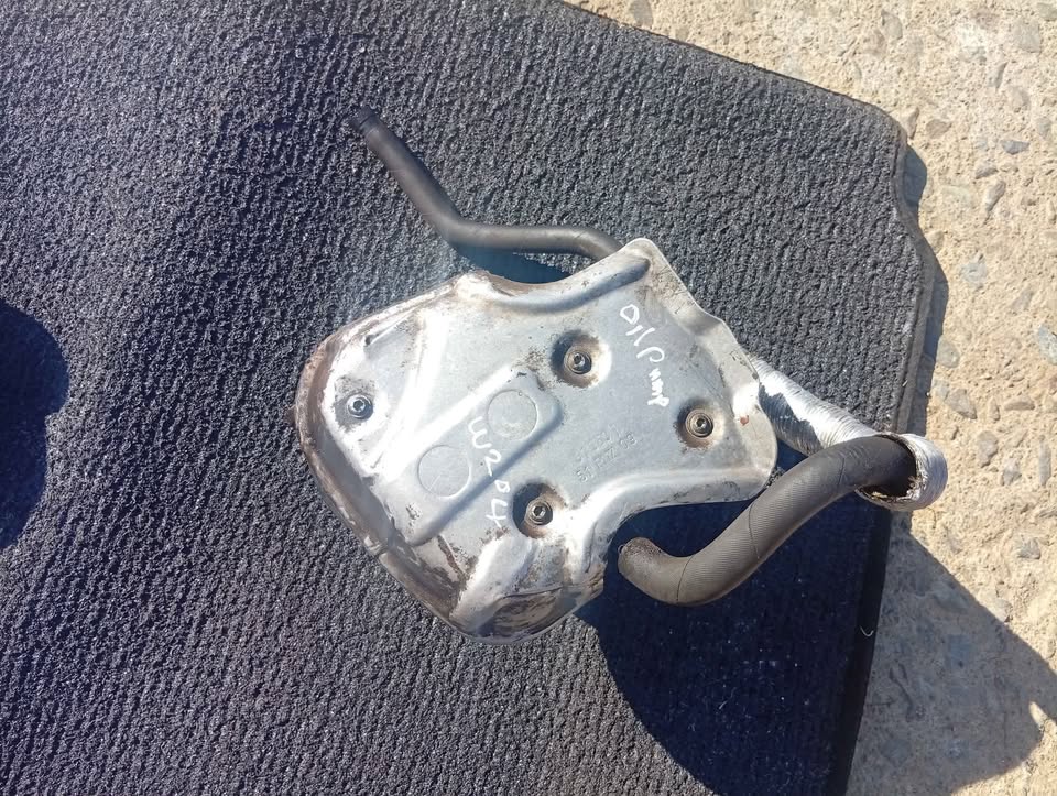 Mercedes Benz w204 oil pump