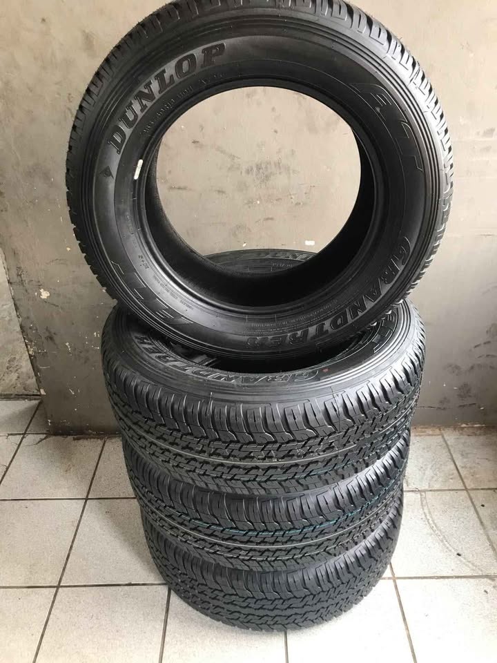 265/60R18 Dunlop grandtrek AT - Private Seller 265/60R18 Dunlop grandtrek AT - Private Seller