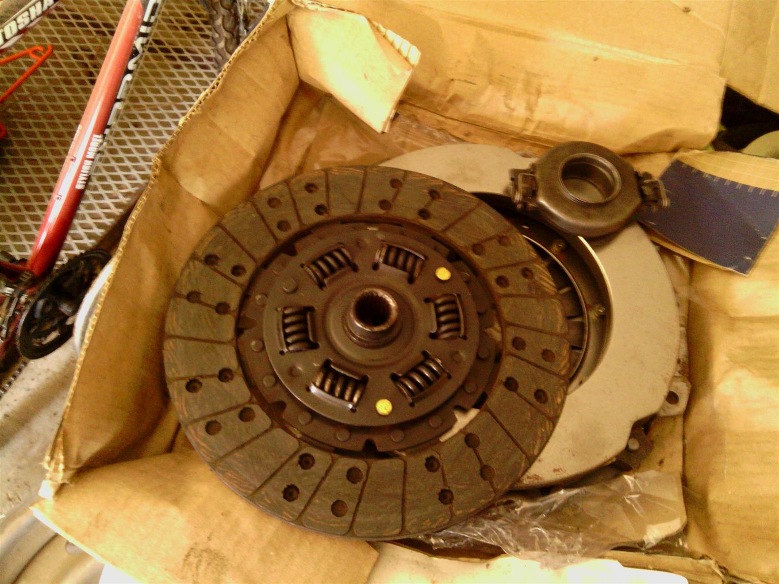 CLUTCH ,P/PLARE & T/BEARING VW2.1 / 2.3 - Private Seller CLUTCH ,P/PLARE & T/BEARING VW2.1 / 2.3 - Private Seller