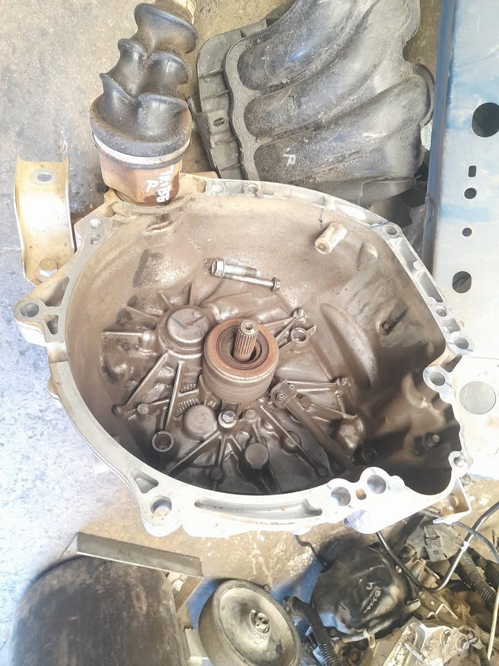 RENAULT TRIBER GEARBOX AVAILABLE - Private Seller RENAULT TRIBER GEARBOX AVAILABLE - Private Seller