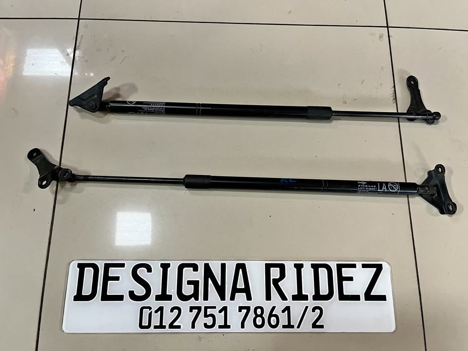 LEXUS NX200T BOOT/TRUNK SHOCK ABSORBERS (STRUTS) AVAILABLE. - Private Seller LEXUS NX200T BOOT/TRUNK SHOCK ABSORBERS (STRUTS) AVAILABLE. - Private Seller