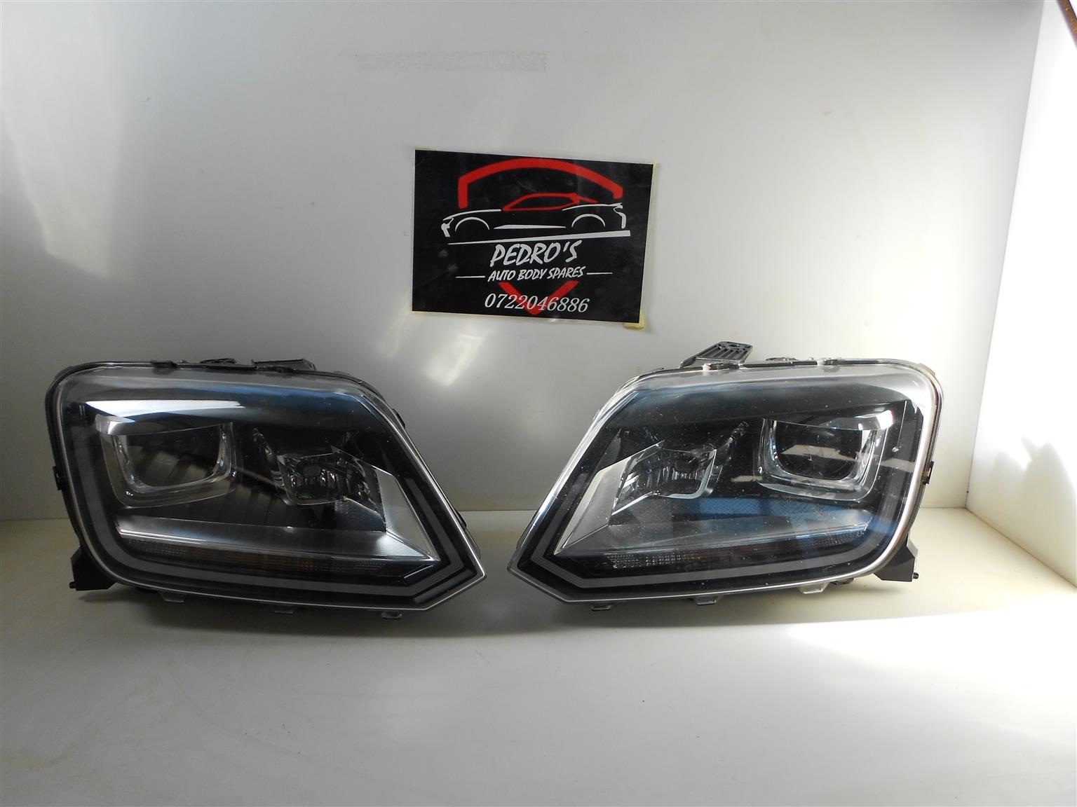 VW AMAROK Xenon Complete Headlights