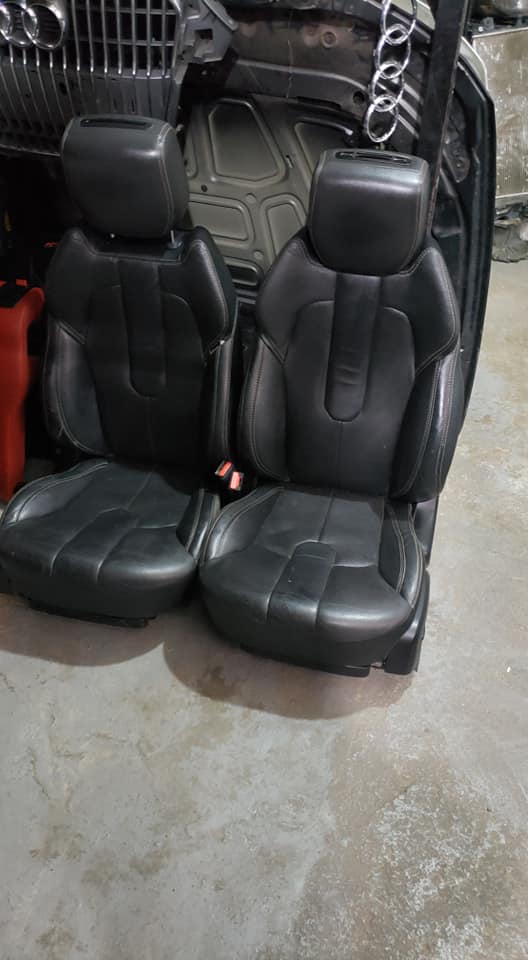Range Rover Evok seats - Private Seller