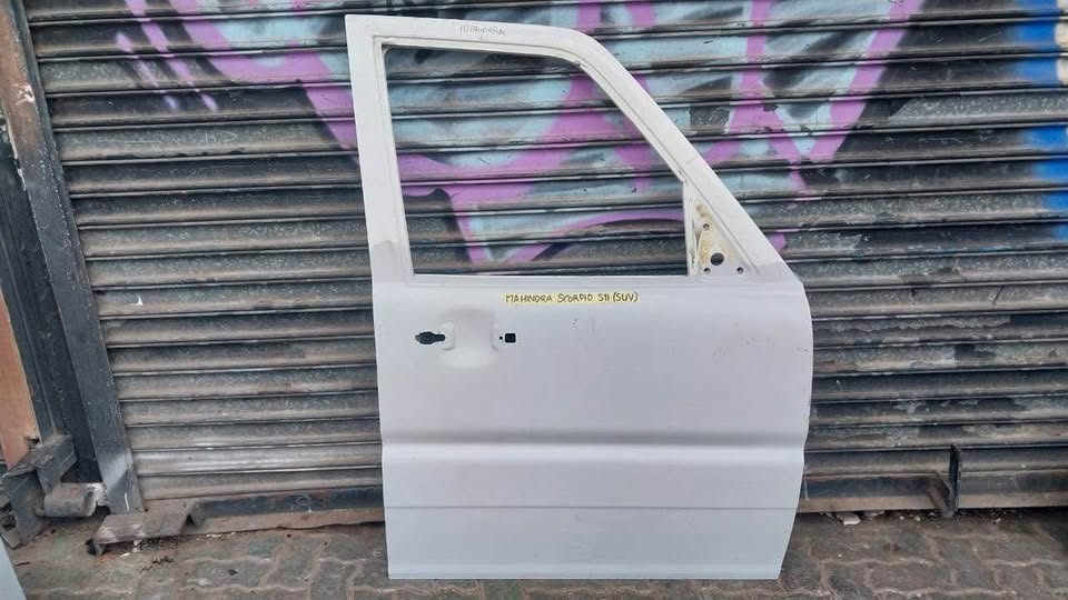 Mahindra Scorpio door - Private Seller