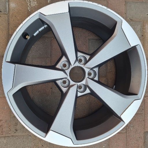AUDI S3 OEM SINGLE 19IN MAG - Private Seller AUDI S3 OEM SINGLE 19IN MAG - Private Seller