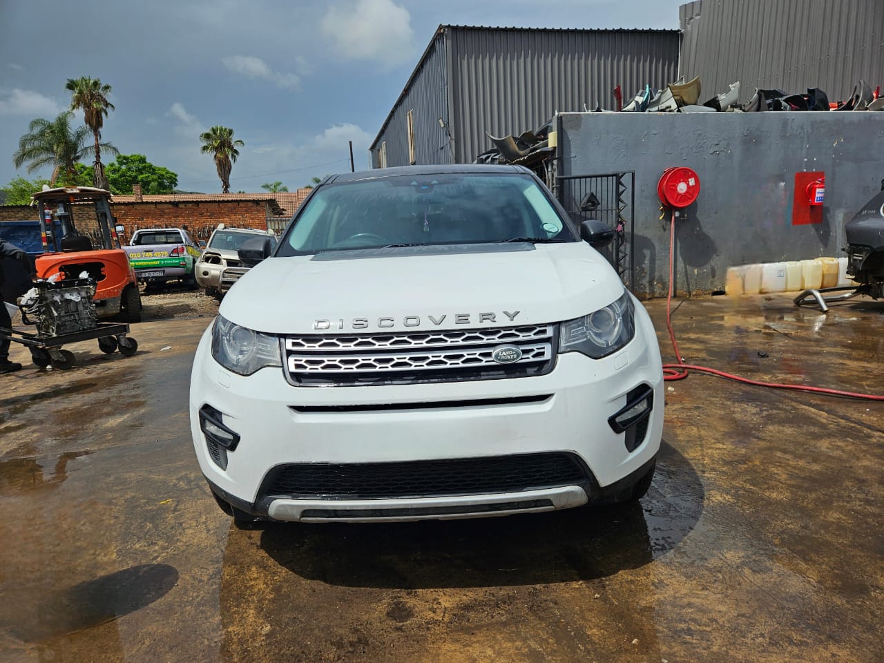 Land Rover Discovery Sport HSE SD4 2015 – Stripping for Spares!