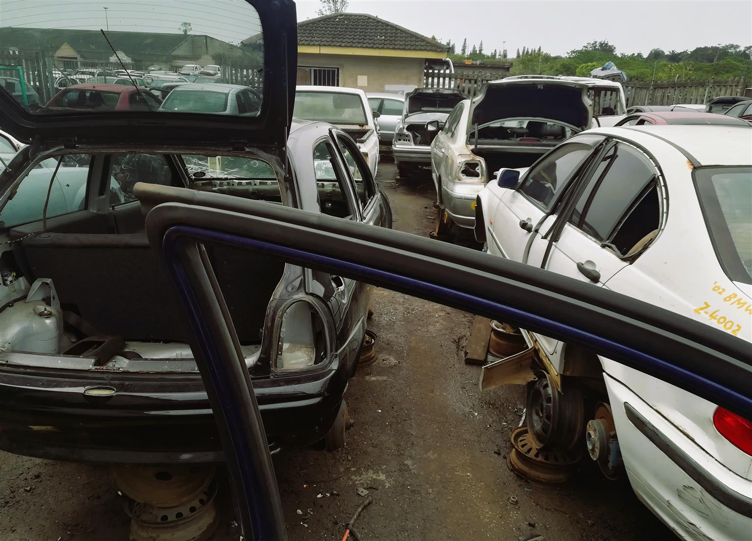 2001 BWM 318i 8valve E36 - Stripping for spares