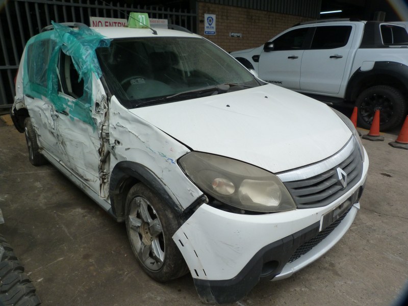 Renault Sandero 1.6 Manual White - 2012 STRIPPING FOR SPARES - Private Seller Renault Sandero 1.6 Manual White - 2012 STRIPPING FOR SPARES - Private Seller