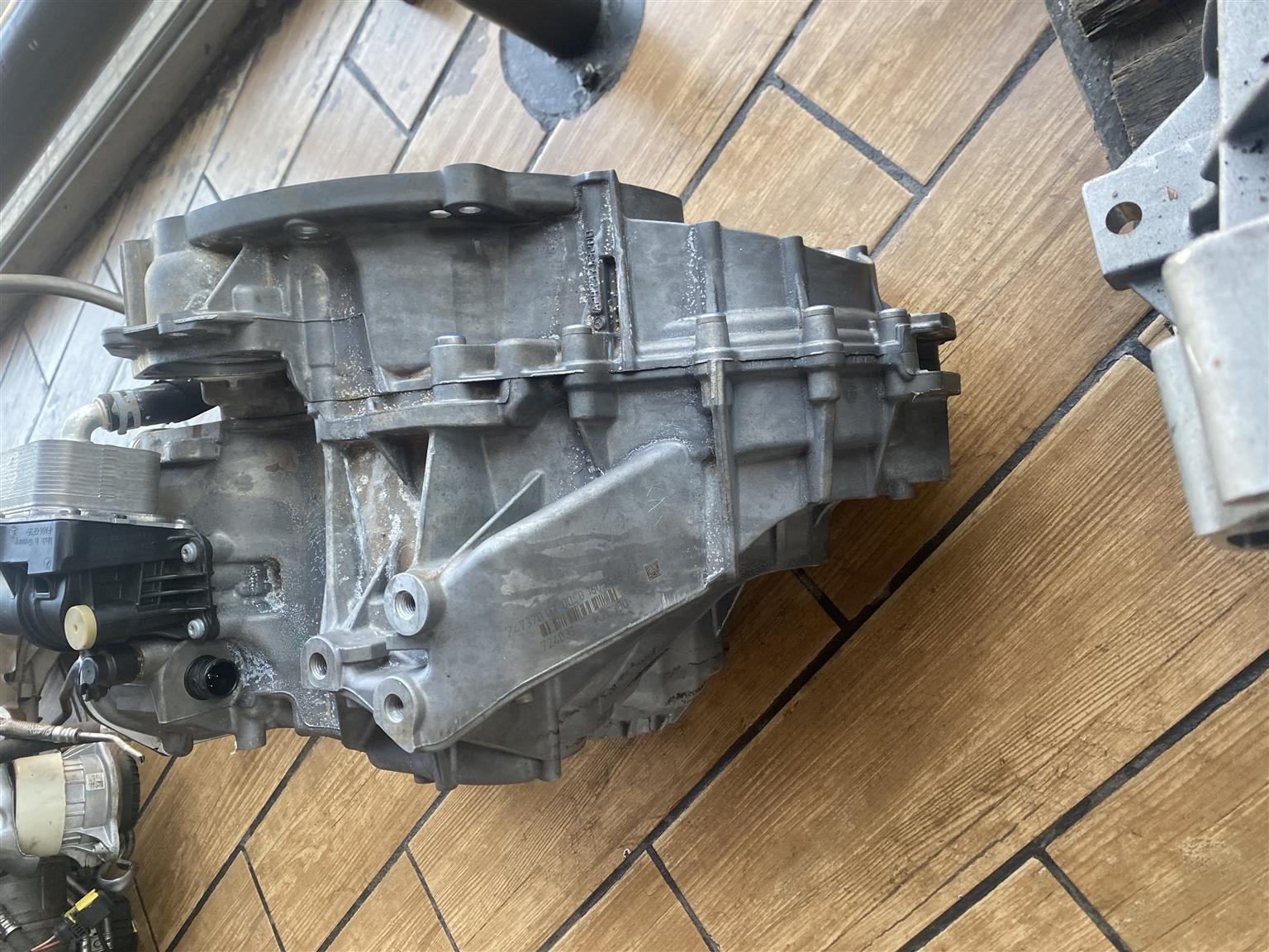 Merdeces Benz M260.920 Engine, 4*2 Gearbox Available for Sale - Private Seller Merdeces Benz M260.920 Engine, 4*2 Gearbox Available for Sale - Private Seller