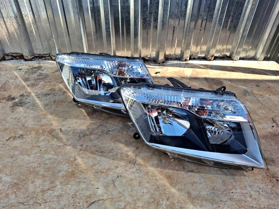 Nissan Terrano Headlights - Private Seller Nissan Terrano Headlights - Private Seller