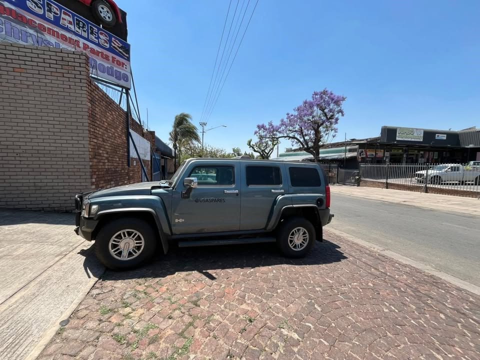 Now stripping for spares - 2008 Hummer H3 3.7 Automatic Petrol - Private Seller Now stripping for spares - 2008 Hummer H3 3.7 Automatic Petrol - Private Seller
