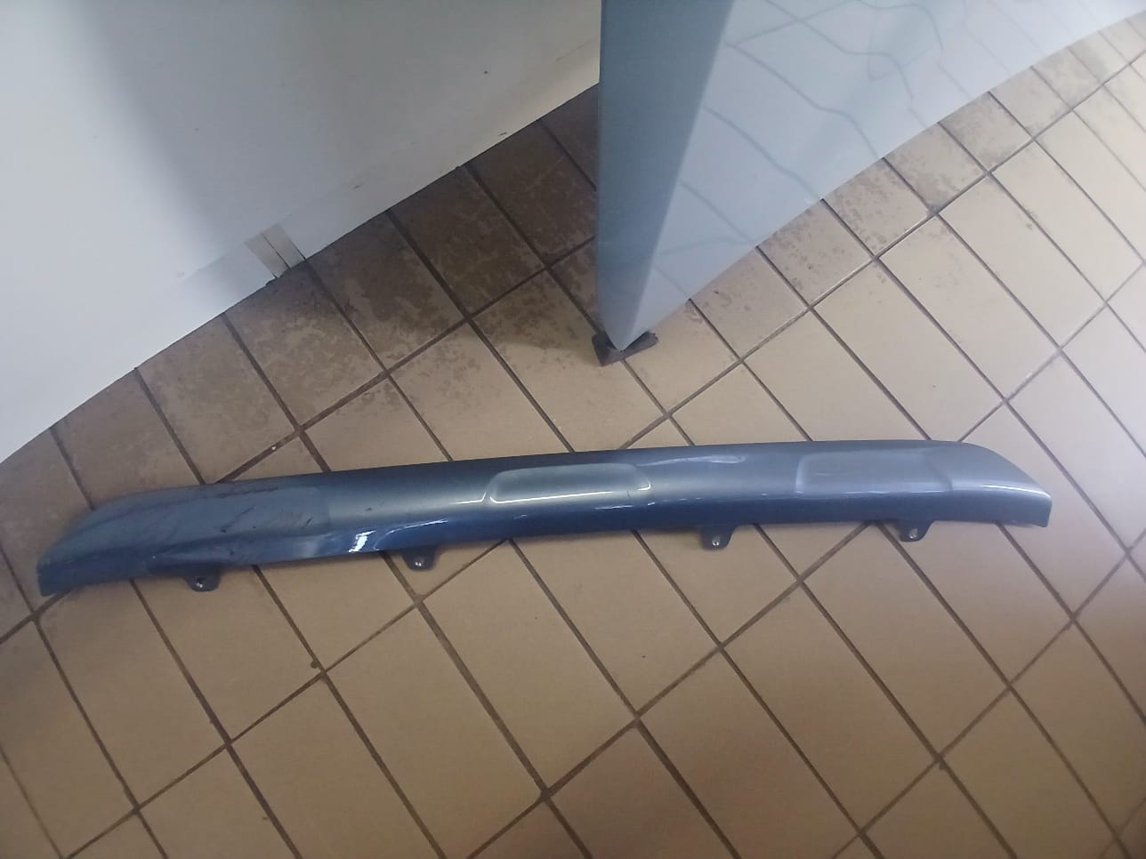2020 TOYOTA COROLLA CROSS FRONT LOWER BUMBER LOWER MOLDING - Private Seller 2020 TOYOTA COROLLA CROSS FRONT LOWER BUMBER LOWER MOLDING - Private Seller