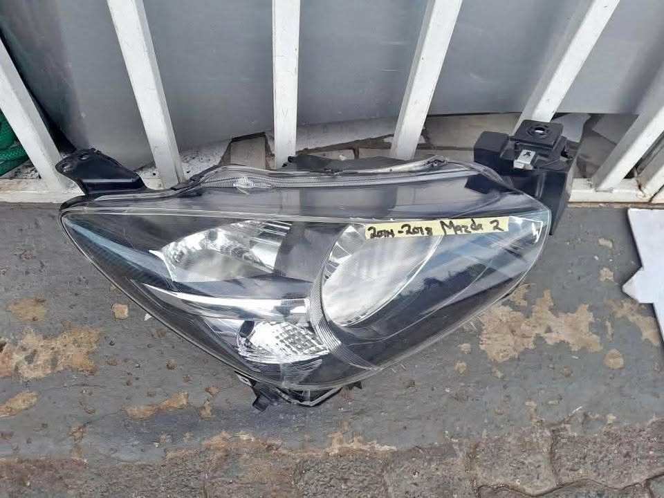 2016-2020 MAZDA 2 HEADLIGHT FOR SALE 2016-2020 MAZDA 2 HEADLIGHT FOR SALE