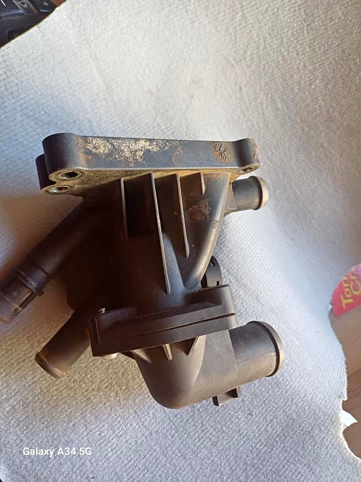 Ford ranger T6/T7 thermostat - Private Seller Ford ranger T6/T7 thermostat - Private Seller