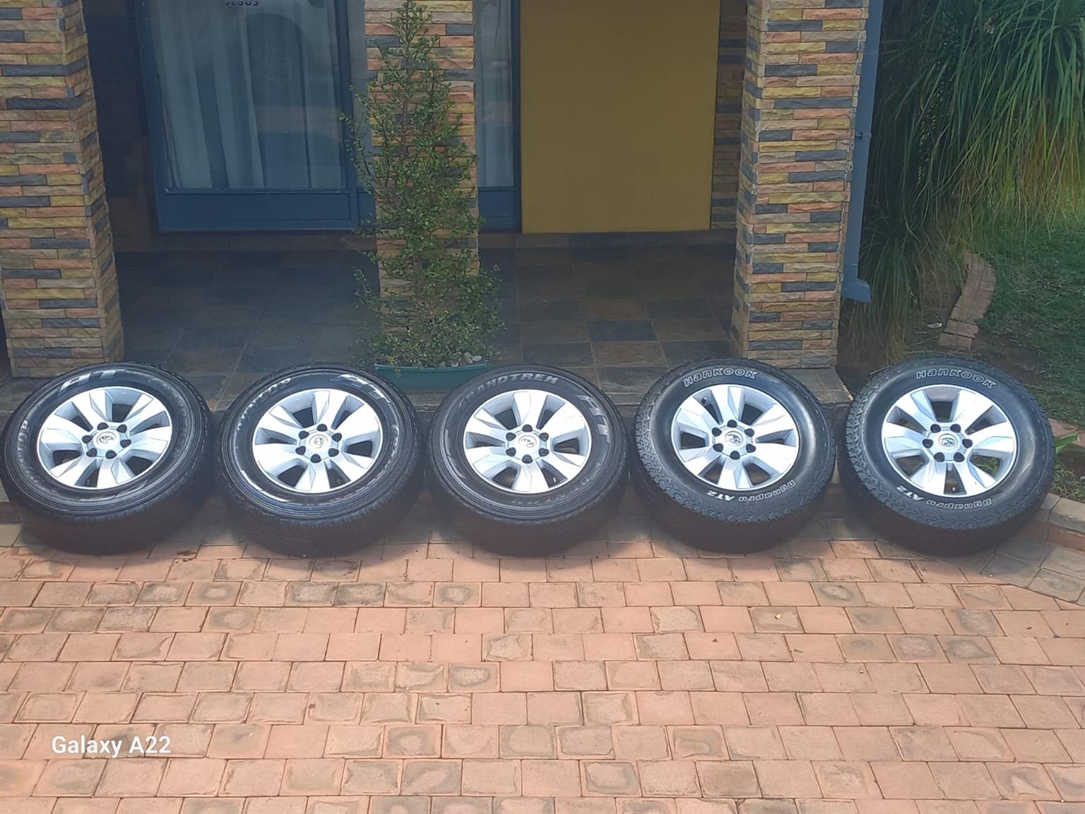 5 X TOYOTA HILUX RIMS WITH TYRES - Private Seller