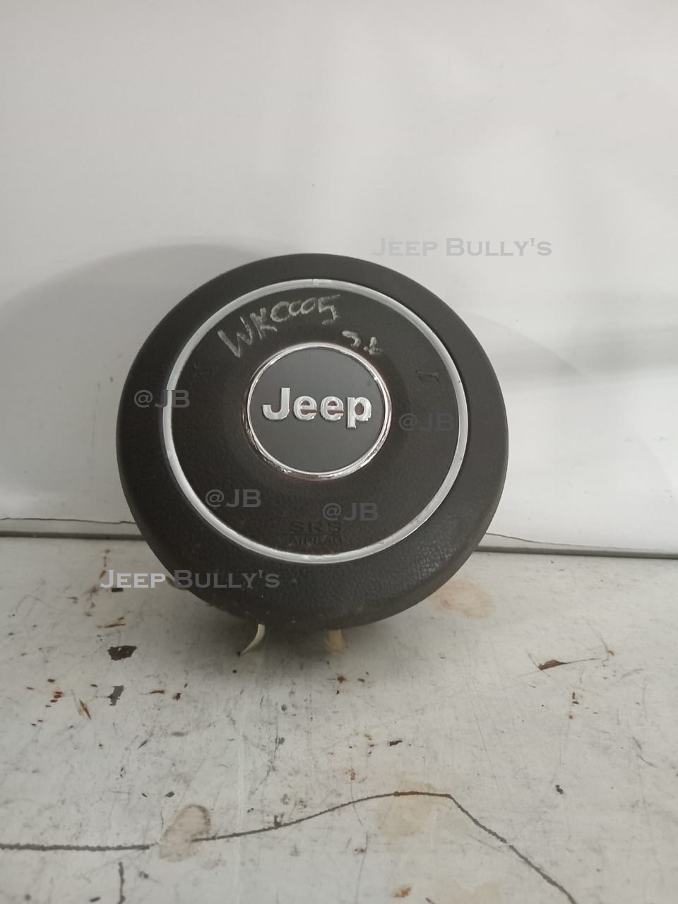 Jeep Grand Cherokee WK2 | Second Hand Airbags - Private Seller Jeep Grand Cherokee WK2 | Second Hand Airbags - Private Seller