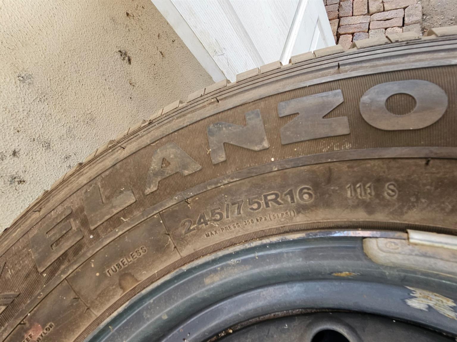 🛞 Mahindra Standard Rims and Tyres Set 245/75R16 (Set of 4 + Spare Wheel)! 🛞 - Private Seller