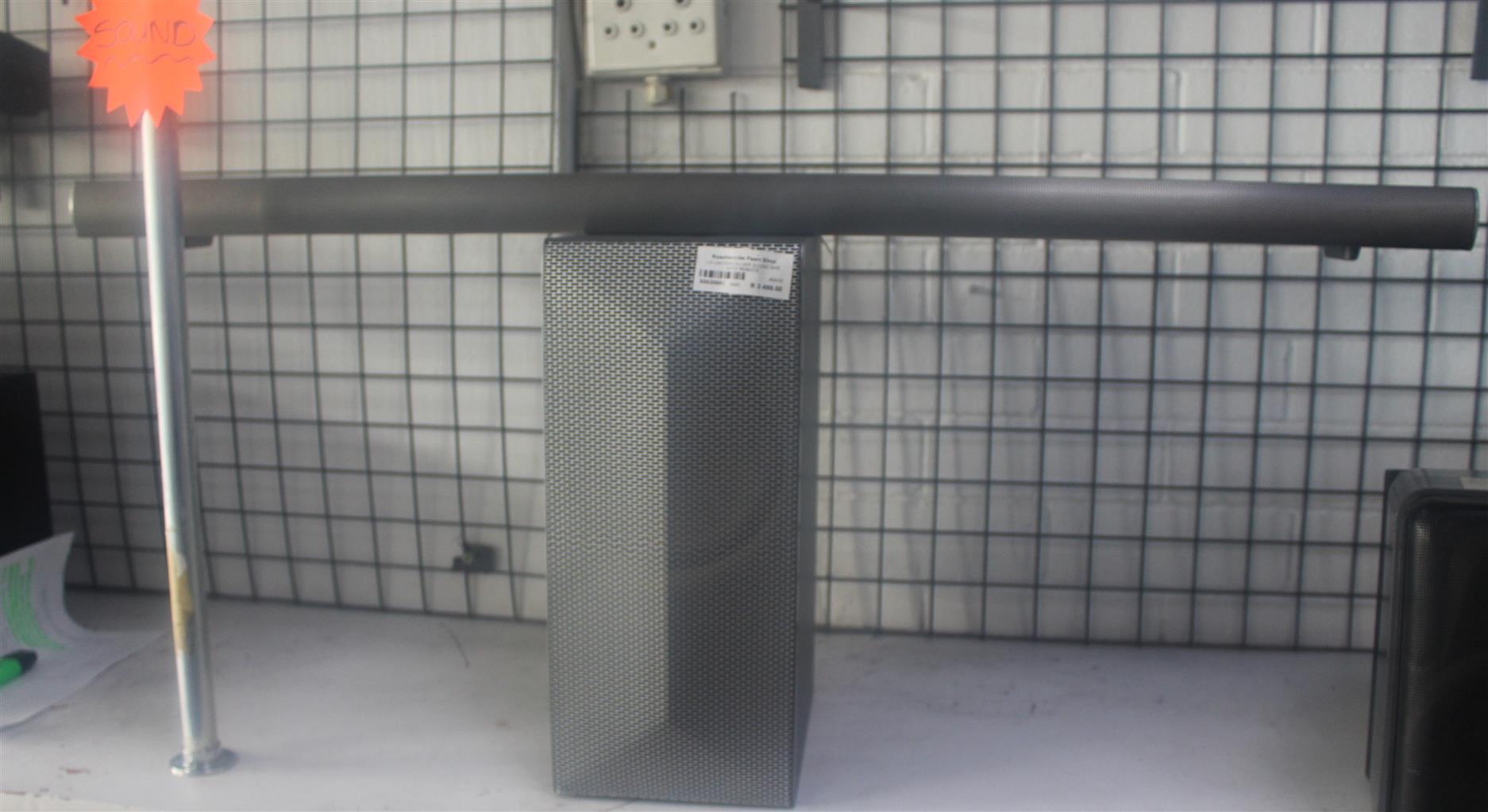 LG LA570M SILVER SOUND BAR WITH REMOTE S062005C