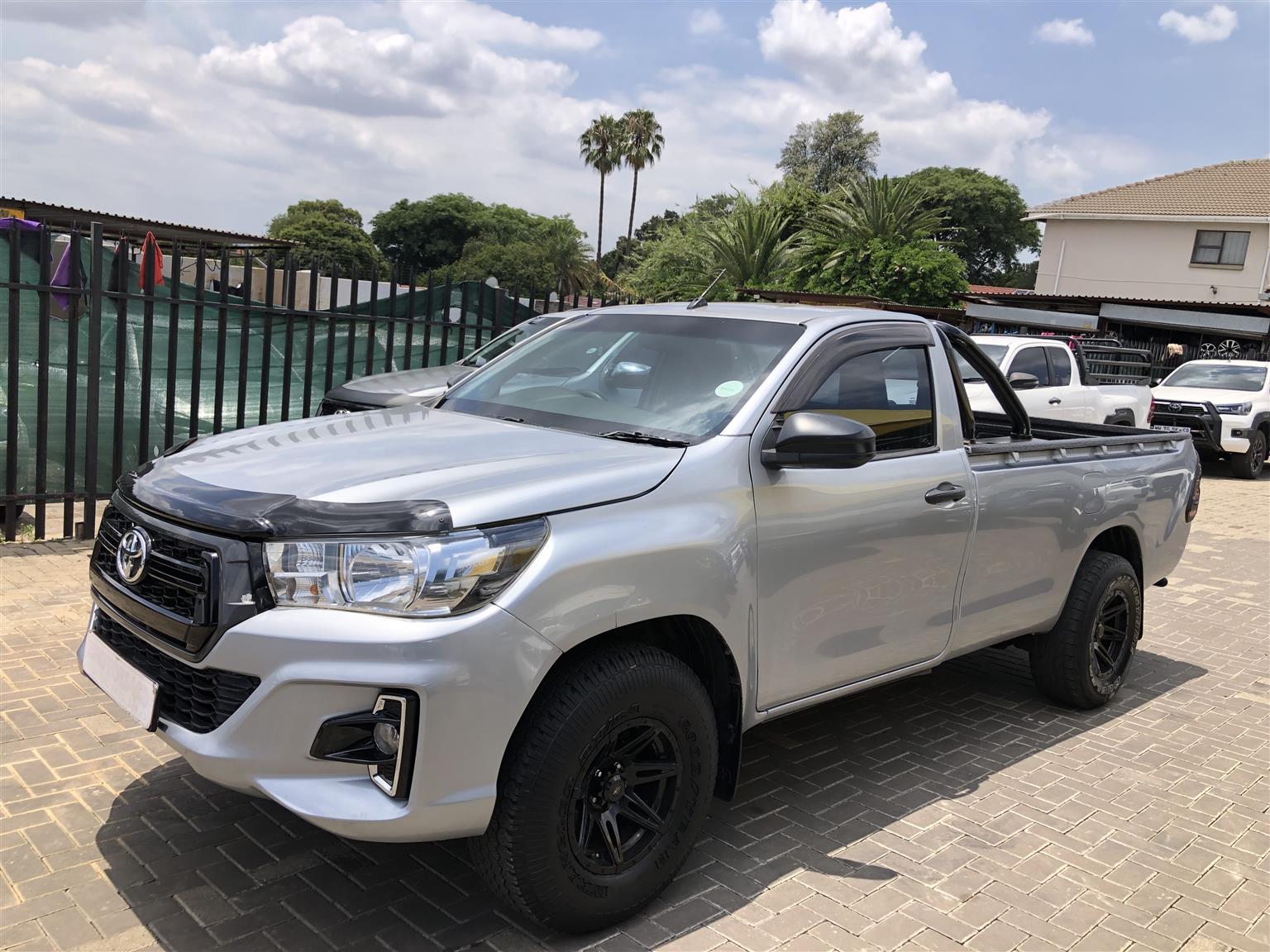 Used 2018 Toyota Hilux 2.4GD single cab S (aircon) - Private Seller Used 2018 Toyota Hilux 2.4GD single cab S (aircon) - Private Seller