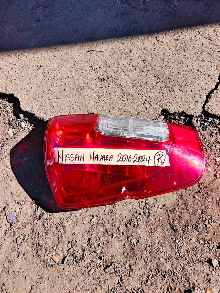 Nissan Navara taillight 2016 / 2024 - Private Seller Nissan Navara taillight 2016 / 2024 - Private Seller