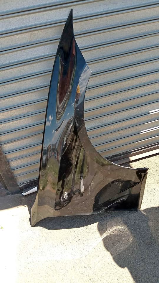 BMW G20 fender for sell in good condition - Private Seller BMW G20 fender for sell in good condition - Private Seller