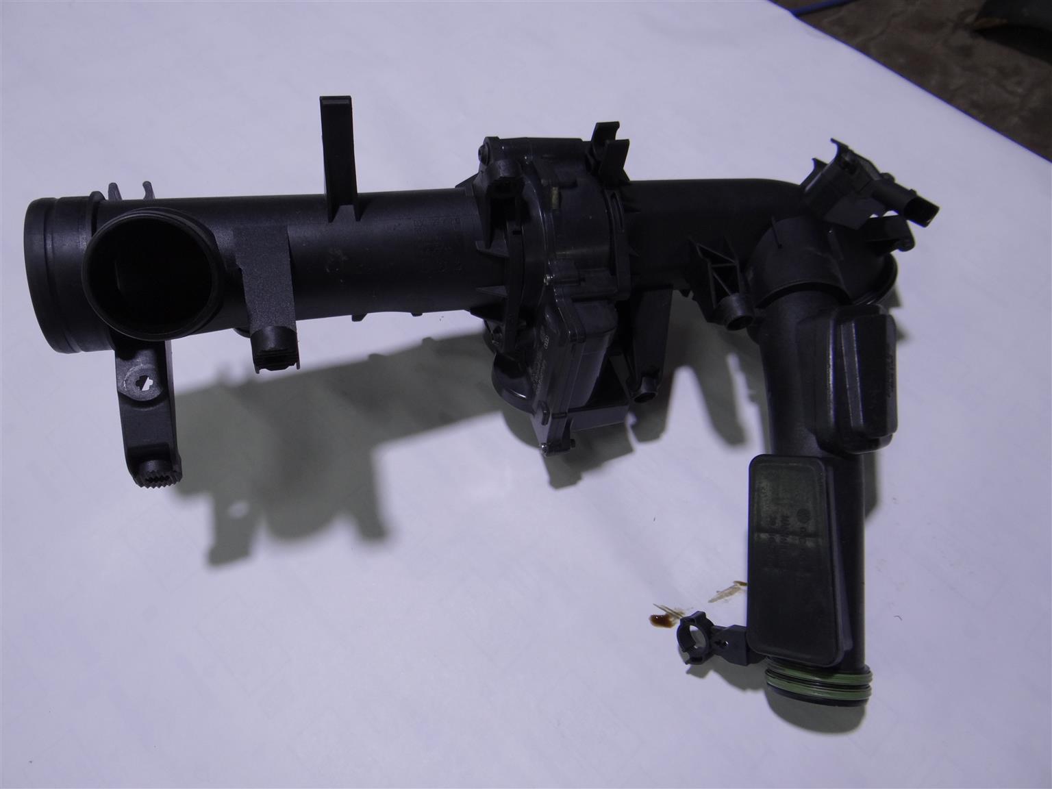 VW 1.4 TSI Air Filter connecting parts