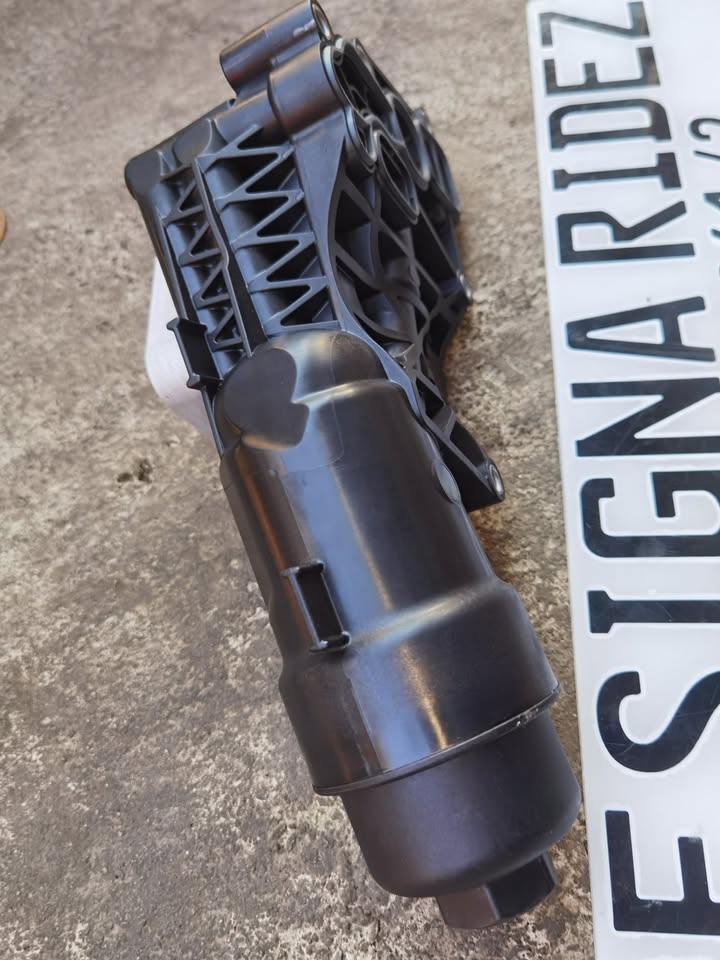 MINI COOPER  B38 ENGINE OIL COOLER +OIL FILTER HOUSING - Private Seller