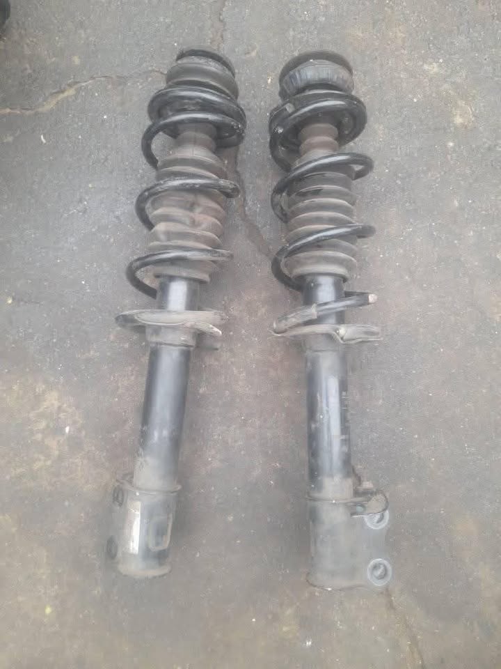 RENAULT TRIBER SHOCKS FRONT & BACK AVAILABLE - Private Seller RENAULT TRIBER SHOCKS FRONT & BACK AVAILABLE - Private Seller