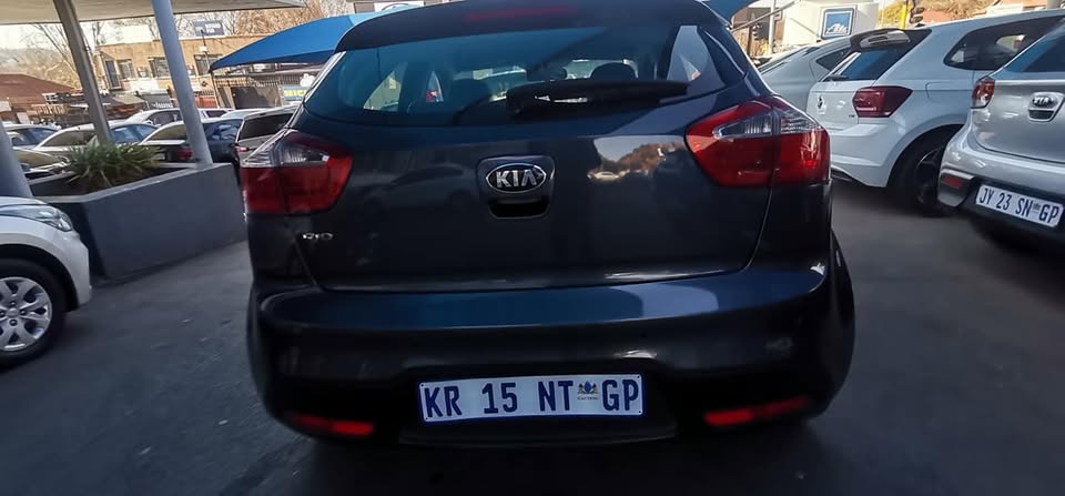 2015 KIA RIO TEC 1.4 HATCH MANUAL PETROL
