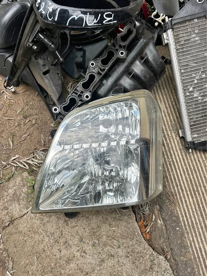 Isuzu D-Max/KB pickup truck 2002 and 2008 left side headlight - Private Seller Isuzu D-Max/KB pickup truck 2002 and 2008 left side headlight - Private Seller