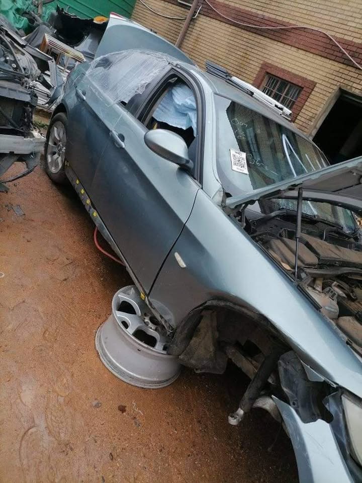BMW E90 320i N46 ENGINE Preface Stripping for spares - Private Seller