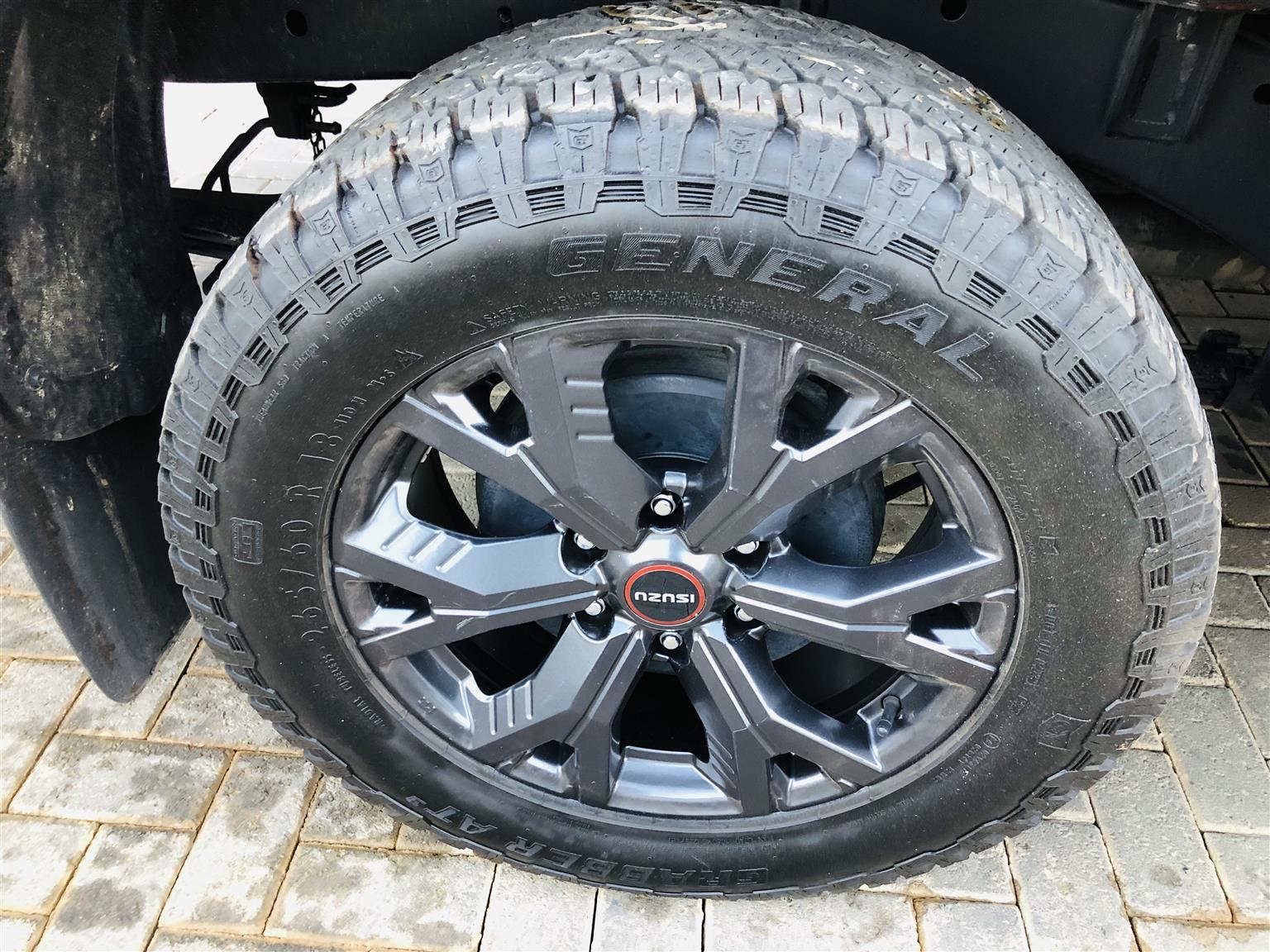 Used 2024 Isuzu D-Max 300 3.0TD double cab 4x4 LX Arctic Trucks AT 35 - Private Seller Used 2024 Isuzu D-Max 300 3.0TD double cab 4x4 LX Arctic Trucks AT 35 - Private Seller