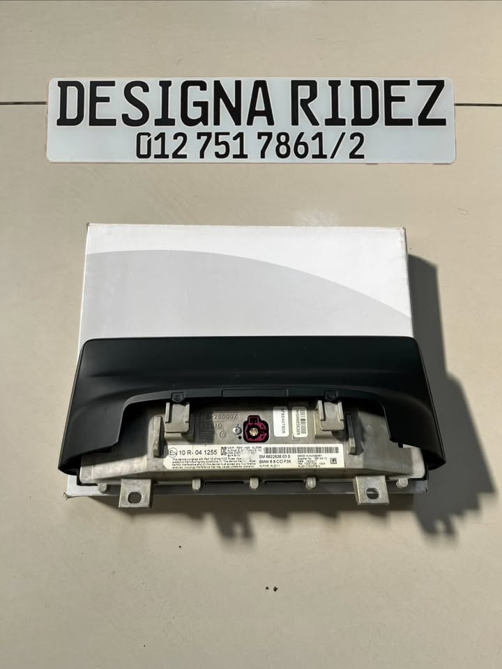 BMW F82 M4 LCI - SCREEN/DISPLAY INFOTAINMENT SYSTEM AVAILABLE. - Private Seller BMW F82 M4 LCI - SCREEN/DISPLAY INFOTAINMENT SYSTEM AVAILABLE. - Private Seller