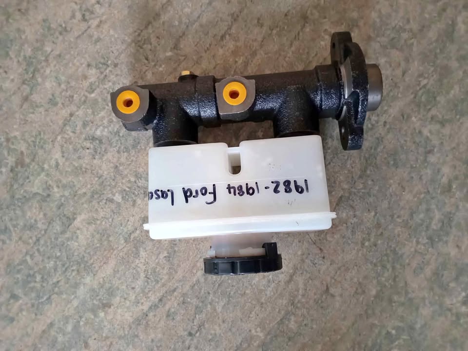 Ford laser break master cylinder n bottle for sale WhatsApp or cell - Private Seller Ford laser break master cylinder n bottle for sale WhatsApp or cell - Private Seller