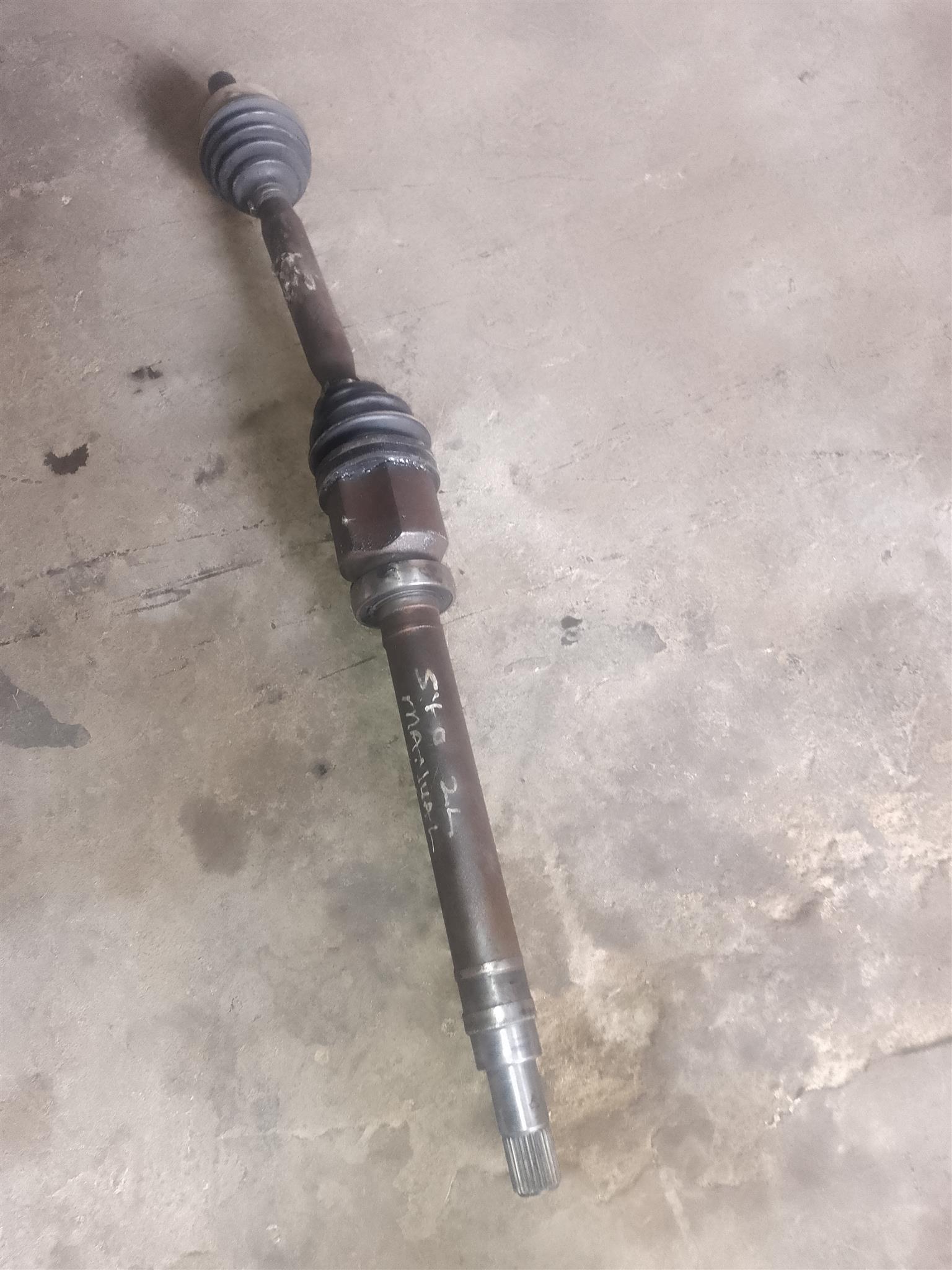 VOLVO XC60 T6 LEFT DRIVE SHAFT FOR SALE. - Private Seller